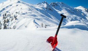 10_Best_Avalanche_Shovels_In_2019