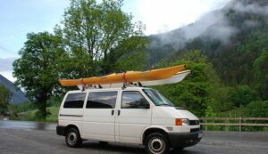 How_To_Properly_Strap_Two_Kayaks_To_A_Car_Roof_Rack