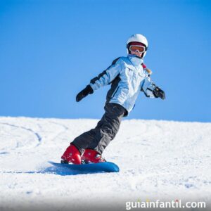 Cómo enseñar a los niños a hacer snowboard