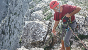 What_Is_Trad_Climbing_(Traditional_Climbing_Guide)