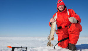 Guía de vestimenta y equipo de pesca para climas fríos