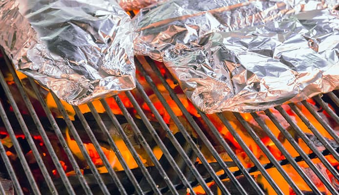 10_Aluminum_Foil_Uses_For_The_Outdoors